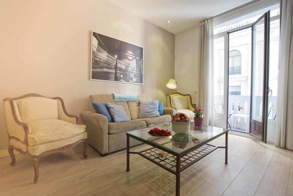 Smartrental Madrid Gran Via Apartments Екстер'єр фото